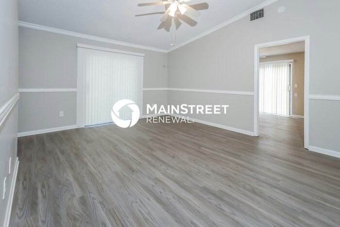261 Martin Ave - Photo 4 of 15