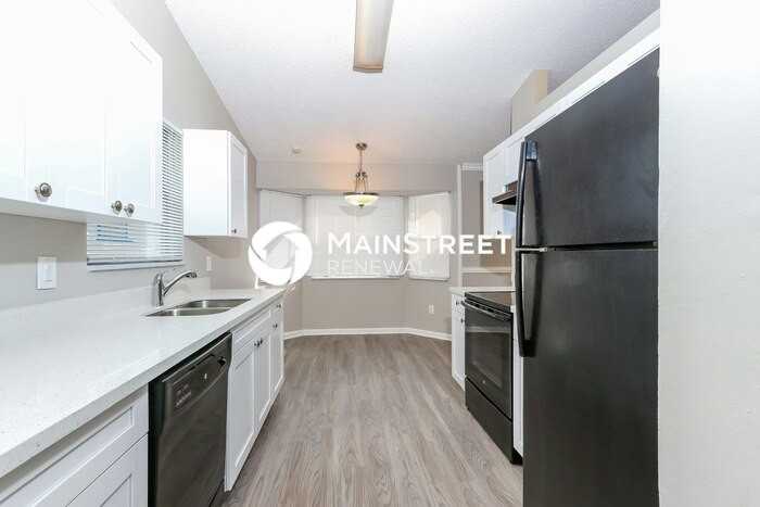 261 Martin Ave - Photo 6 of 15