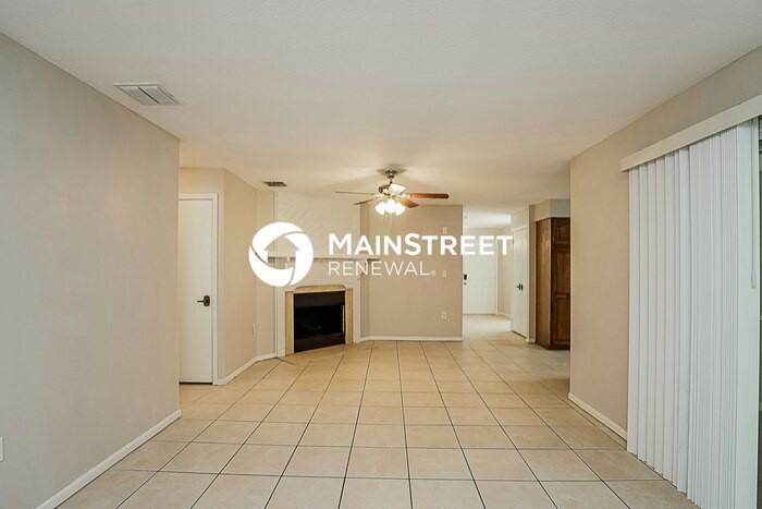 3031 Dillman Dr - Photo 3 of 17