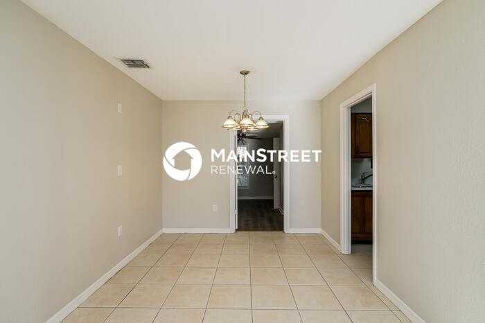 3031 Dillman Dr - Photo 5 of 17