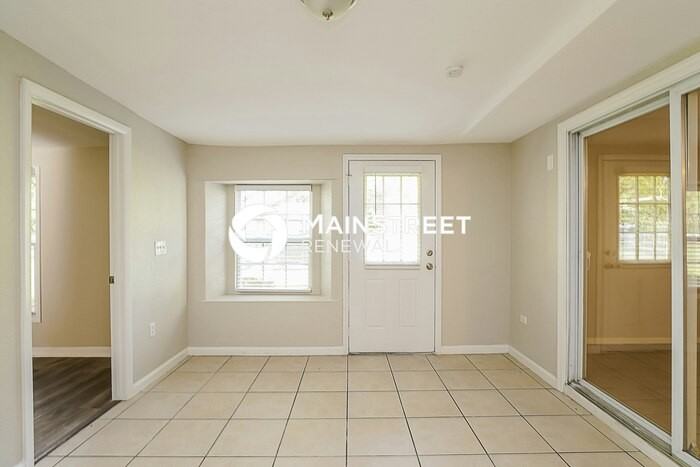 3031 Dillman Dr - Photo 6 of 17