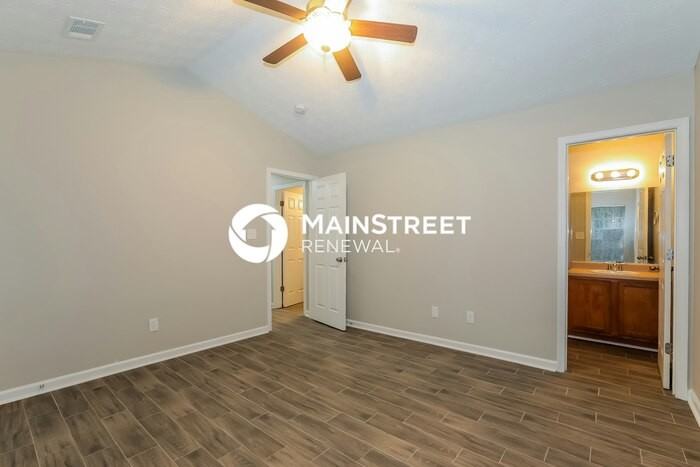 1050 Overlook St - Photo 7 of 16