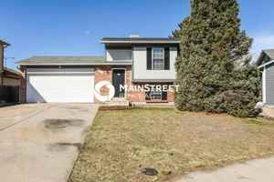 featured image of 19332 E Purdue Cir