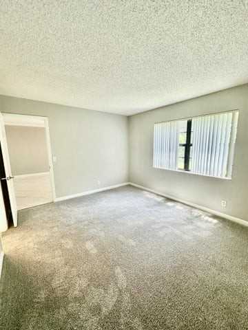 4120 Union Square Boulevard - Photo 5 of 8