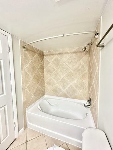 4120 Union Square Boulevard - Photo 6 of 8