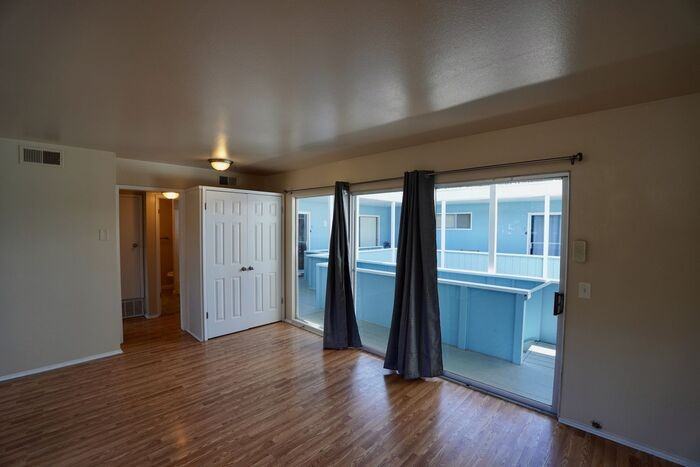 1 Arkwright Ct #10 - Photo 3 of 16