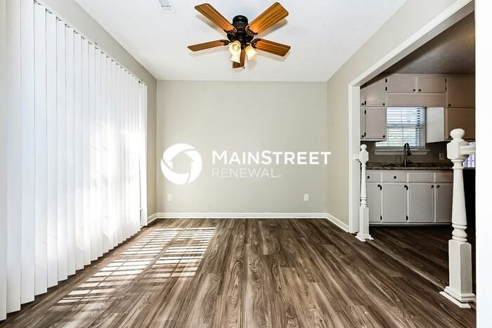 839 River Glen Pl - Photo 3 of 15