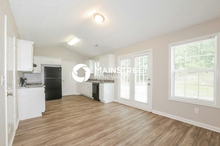 75 Wynfield Dr - Photo 4 of 15