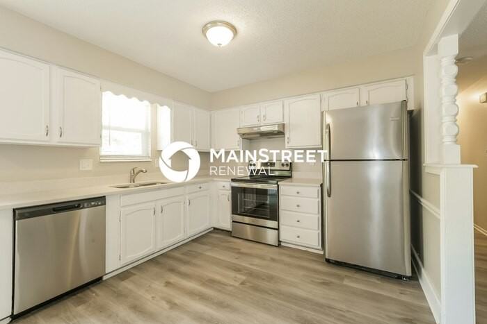 983 Overbrook Cir - Photo 6 of 16