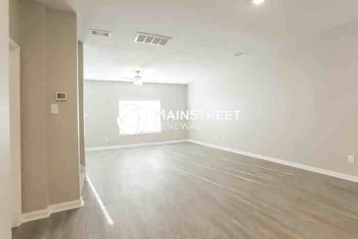 23018 Bellini Dr - Photo 5 of 17