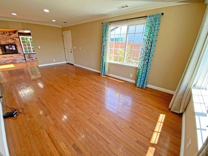 1875 Macduee Ct - Photo 2 of 16