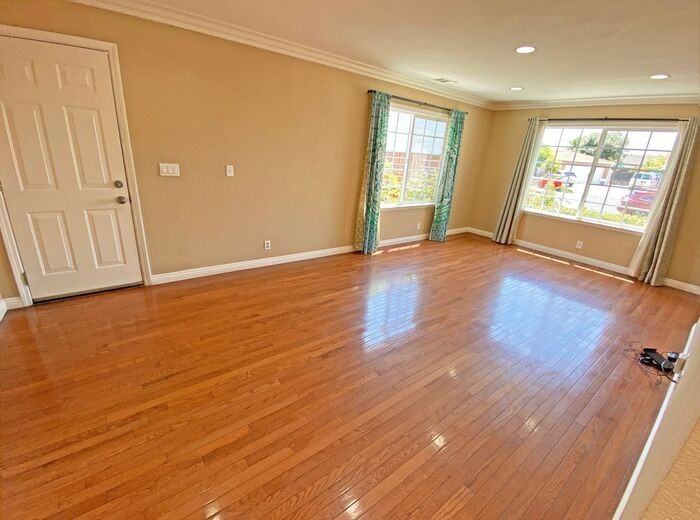 1875 Macduee Ct - Photo 4 of 16