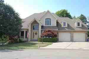 featured image of 816 Graywyck Drive