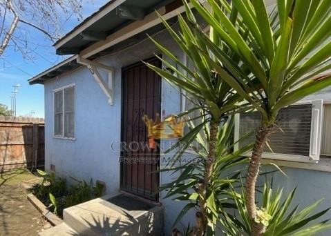 104 W Oakland Ave #1 - Photo 2 of 9