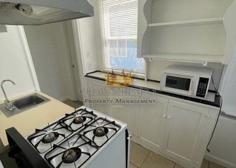 104 W Oakland Ave #1 - Photo 4 of 9
