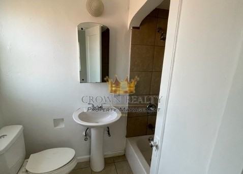 104 W Oakland Ave #1 - Photo 7 of 9