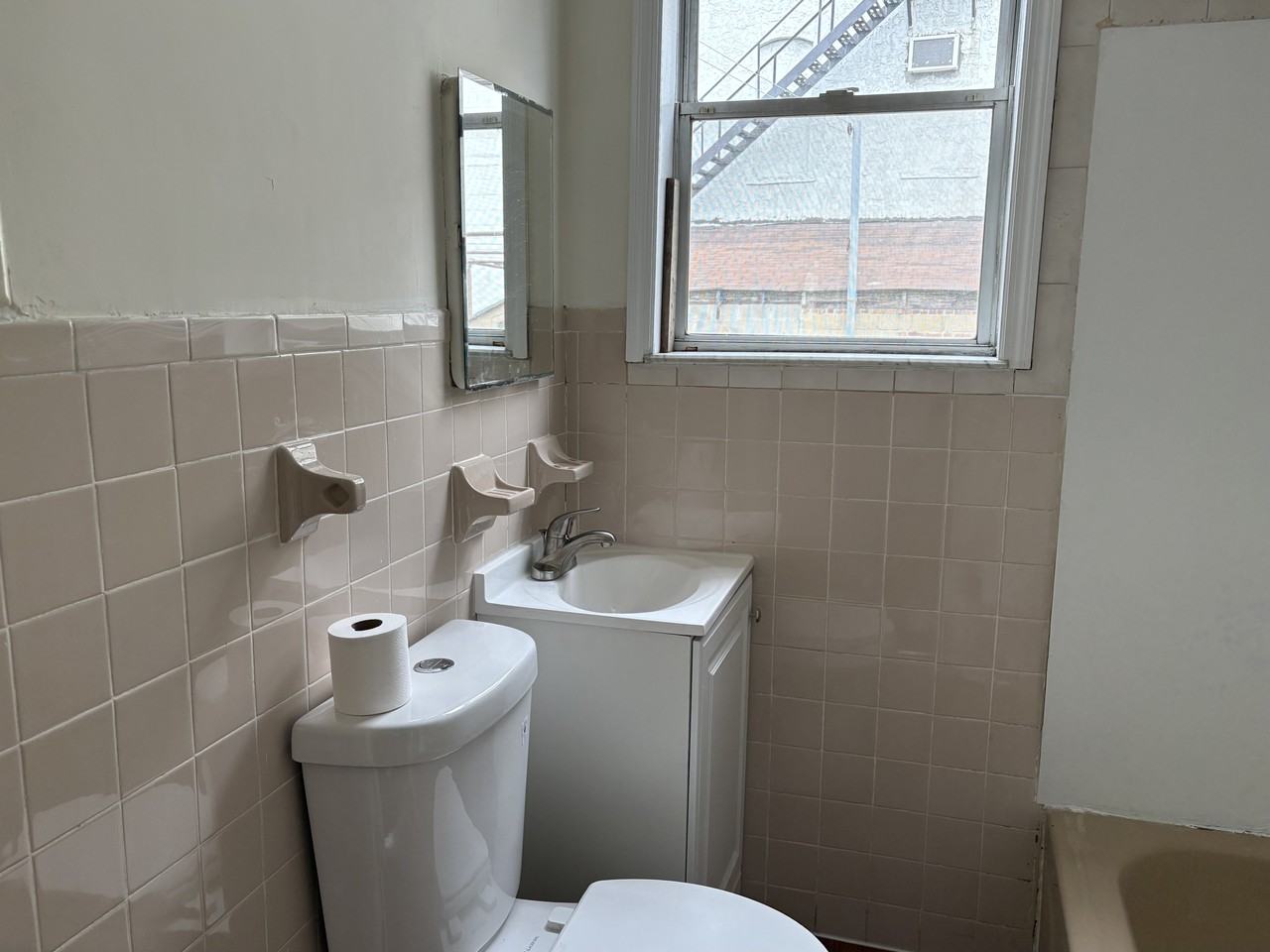23 1/2 Merchant Street #1 - Photo 5 of 7