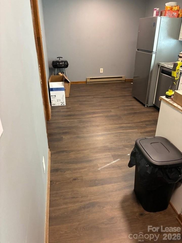 1020 3rd St Se - Photo 4 of 14