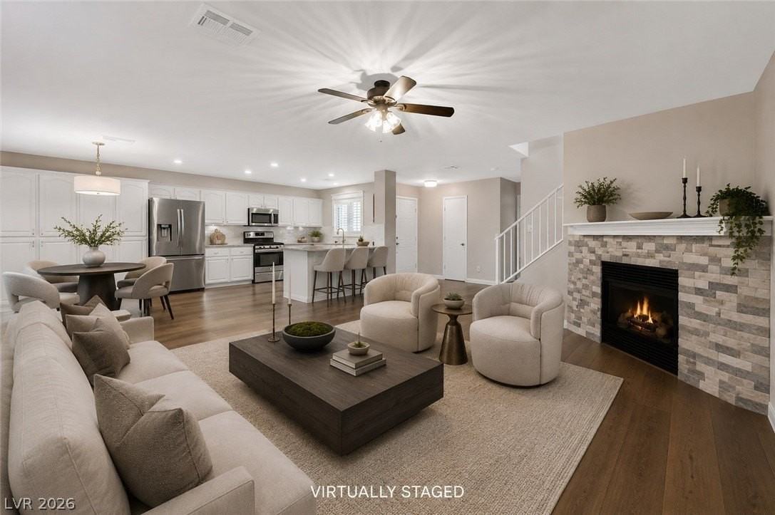 11120 Gateview Ln - Photo 4 of 29