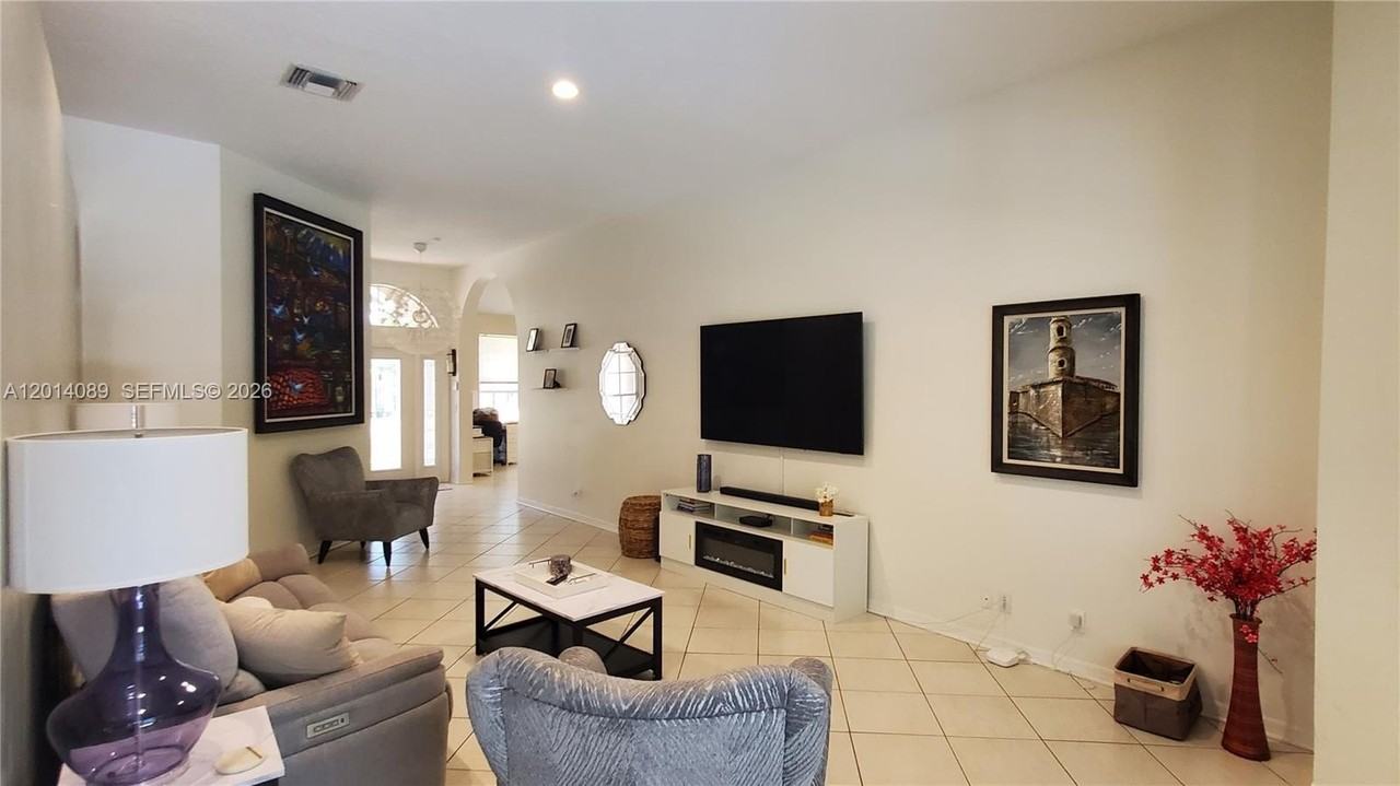 2051 Nw 125th Ter - Photo 2 of 26