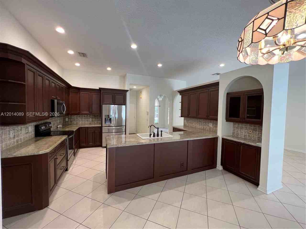 2051 Nw 125th Ter - Photo 7 of 26
