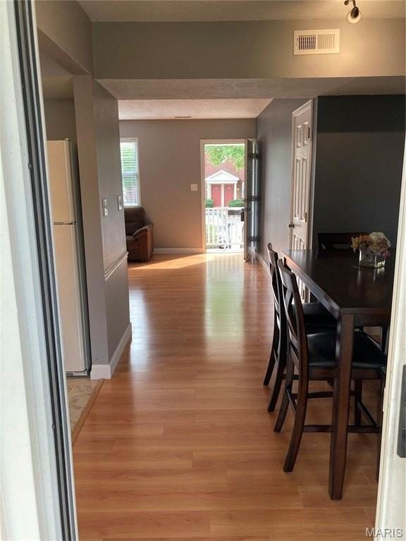 1520 E Swan Cir - Photo 5 of 15