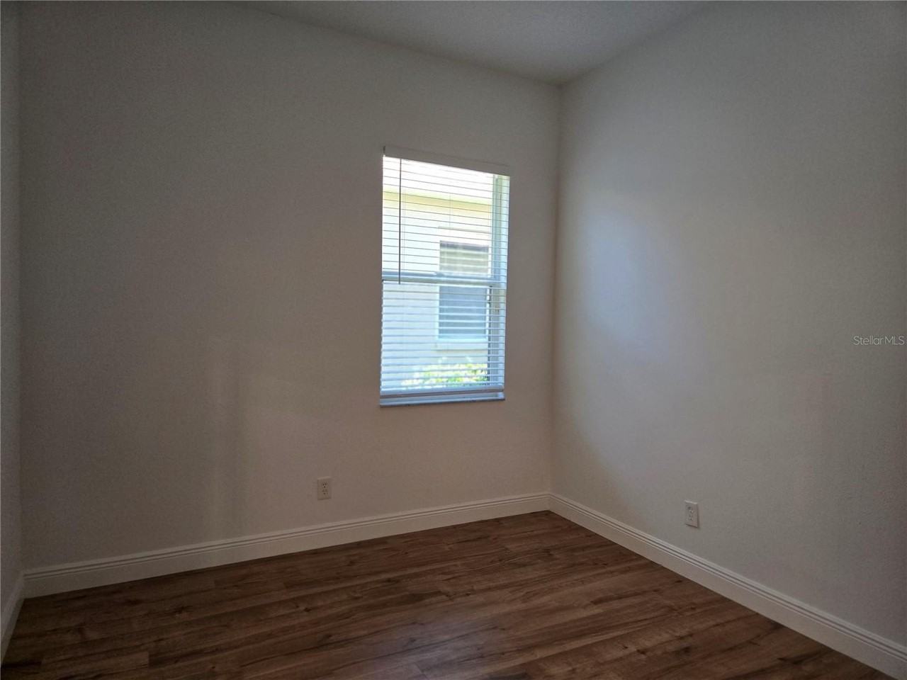 1244 Kersfield Cir - Photo 5 of 22