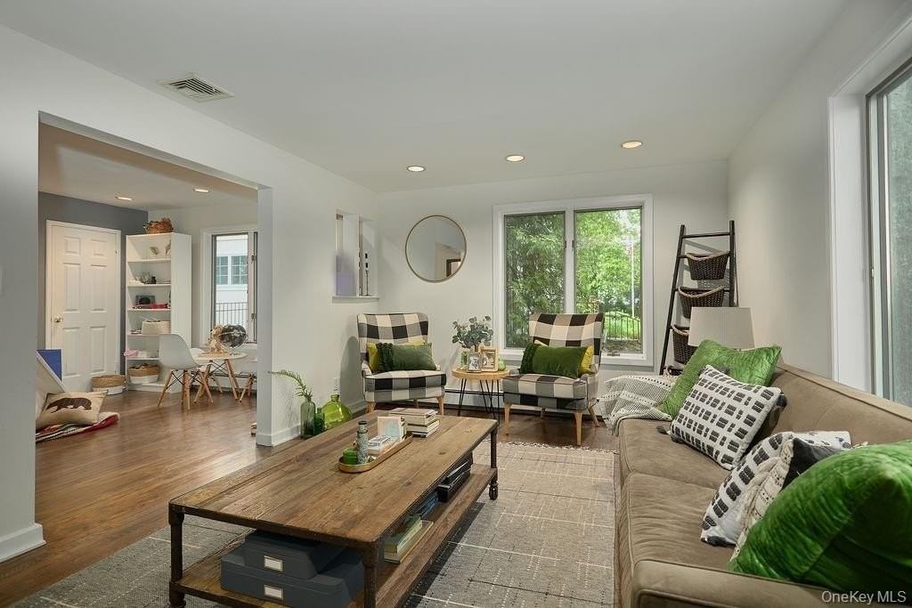 45 Linwood Rd - Photo 2 of 25