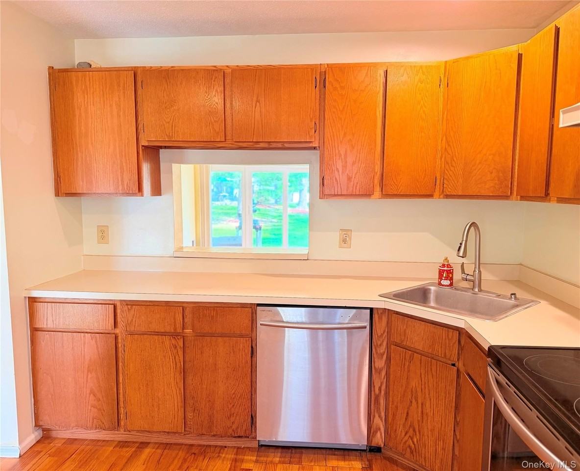 30 Burnett Way - Photo 3 of 10