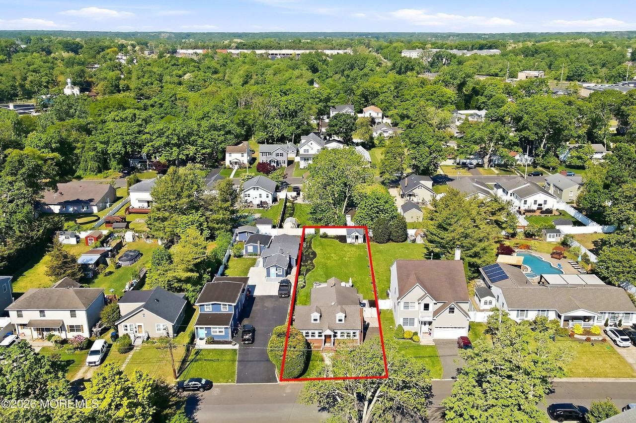 1901 Meadow Rd - Photo 2 of 30