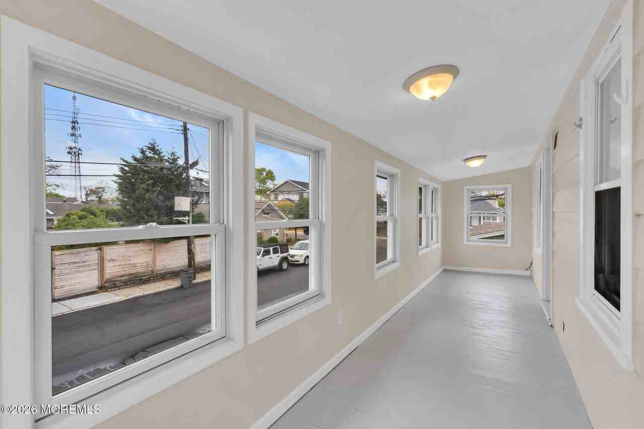 1802 Pine Ter #2 - Photo 5 of 9