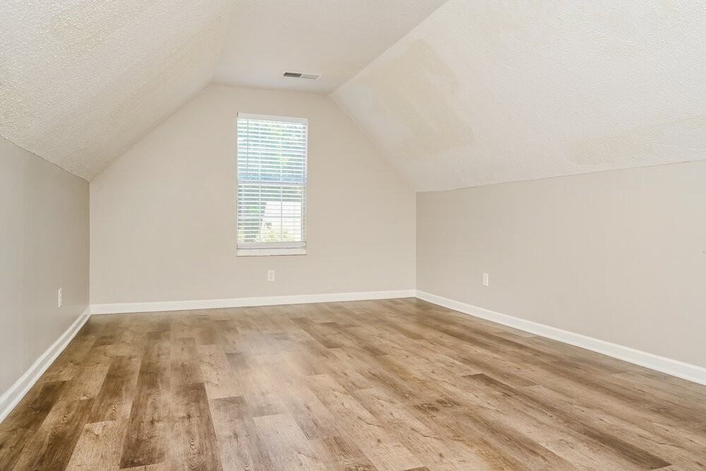 608 Fieldcrest Dr - Photo 7 of 17