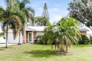 featured image of 357 Nw Hibiscus St
