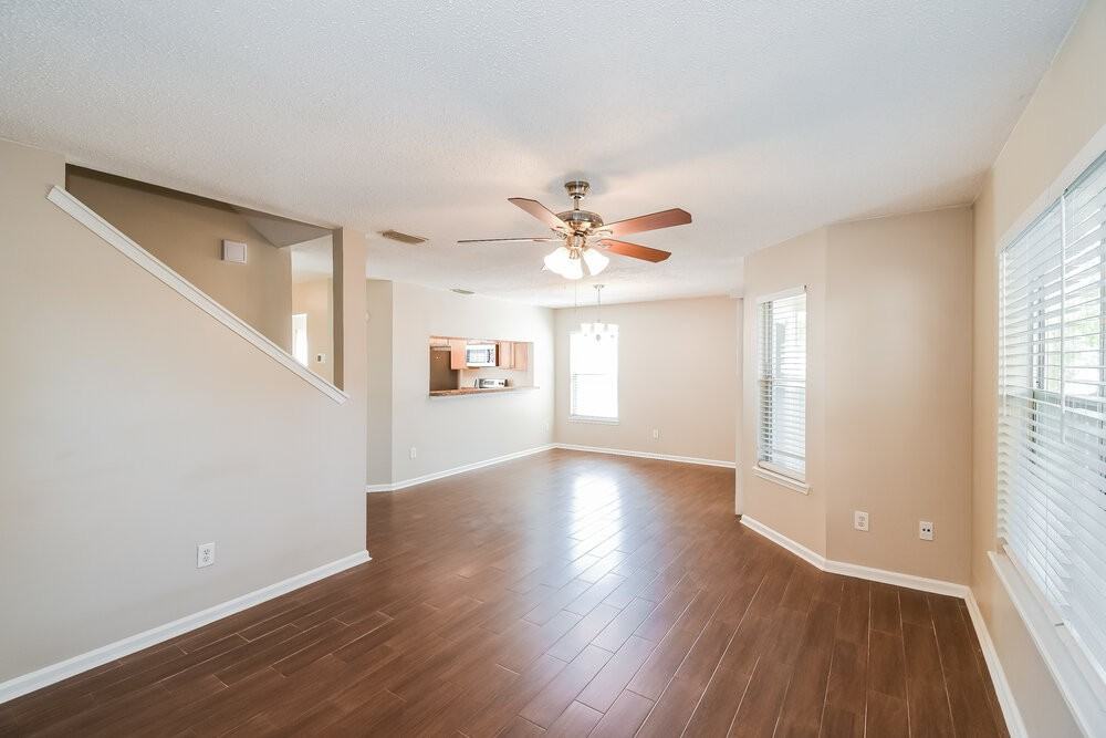 8775 Ivey Rd - Photo 5 of 17