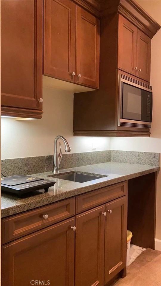 15 Flatiron - Photo 7 of 12