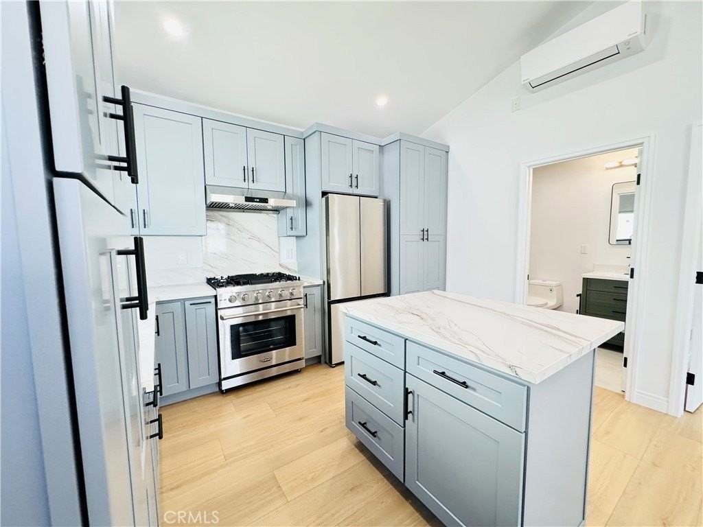7742 Vassar Ave - Photo 2 of 14