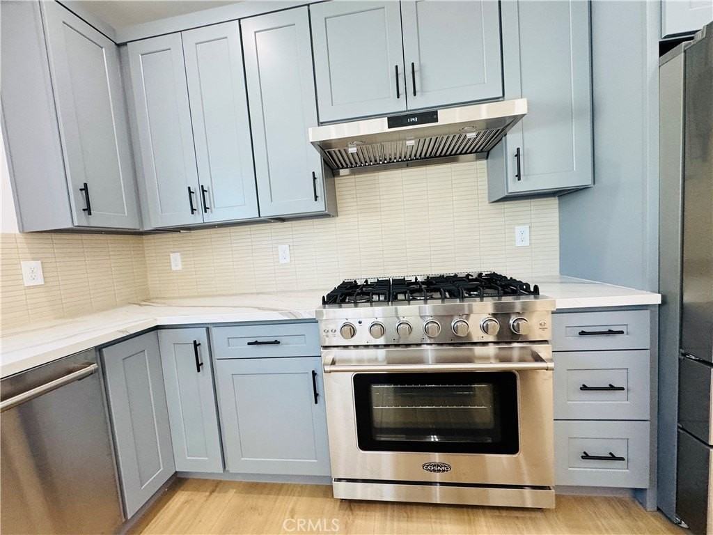 7744 Vassar Ave - Photo 5 of 34