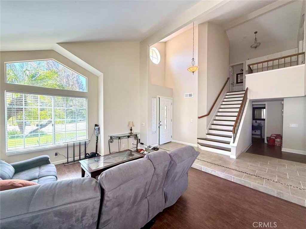 15452 Quiet Oak Dr - Photo 3 of 21