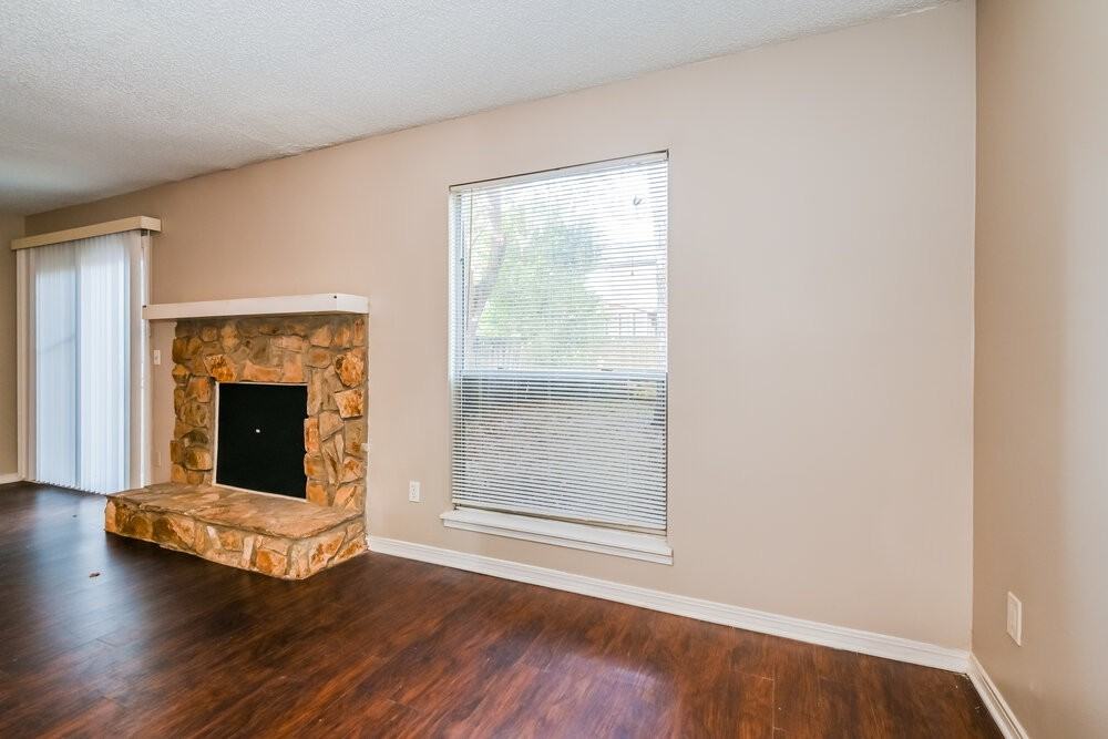 11702 Tanager Dr - Photo 6 of 17
