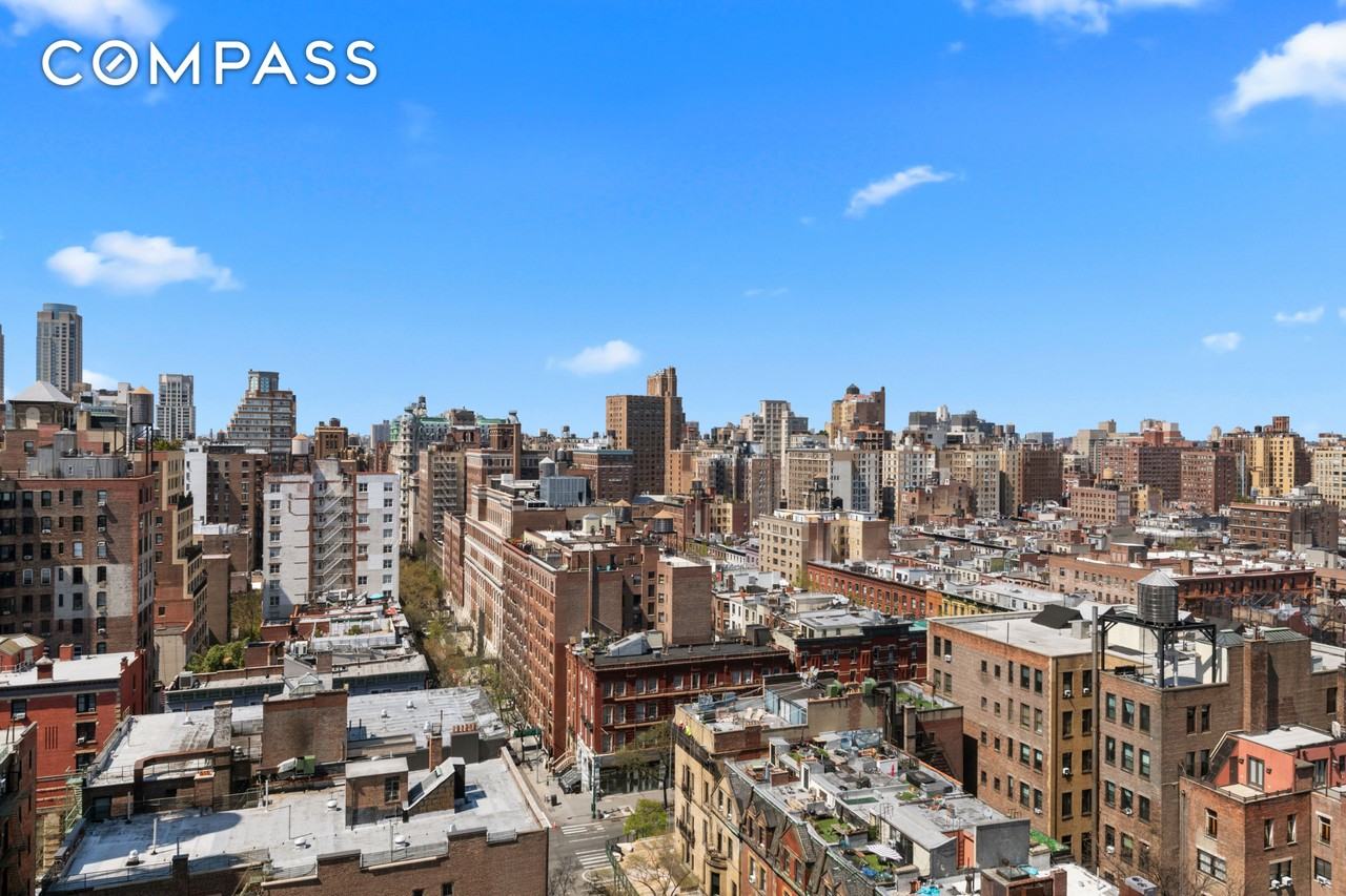 27 W 72nd St - Photo 6 of 17