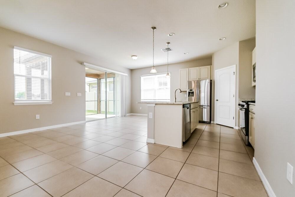 11138 Abaco Island Ave - Photo 7 of 17