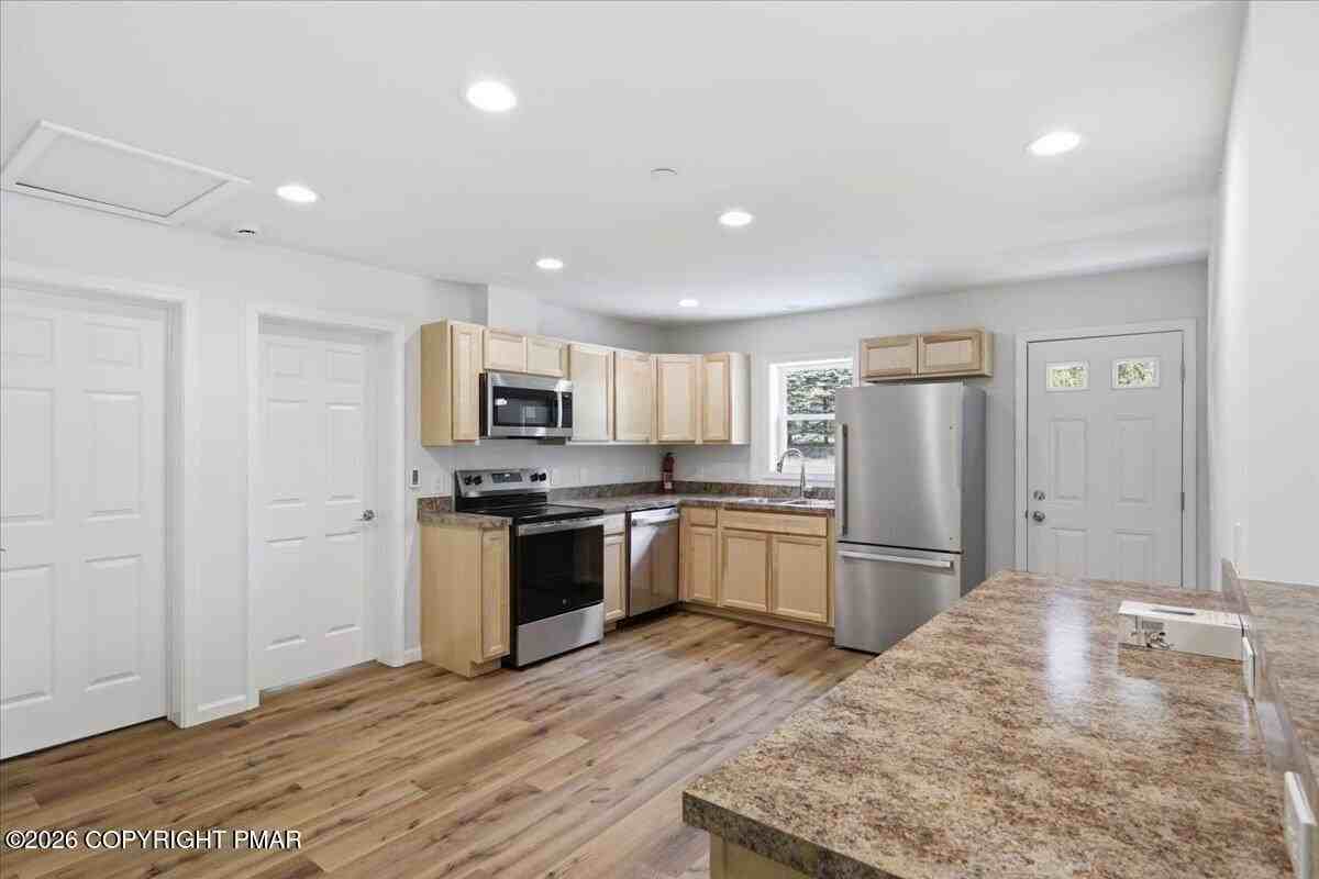 2 Mountain Dr #202 - Photo 6 of 19