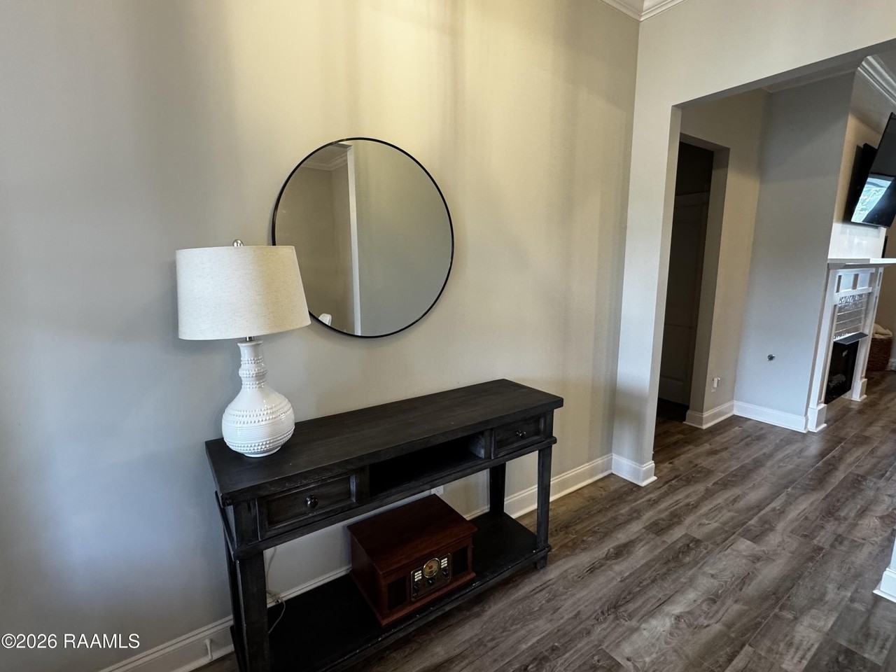 200 Tennyson Dr - Photo 2 of 31