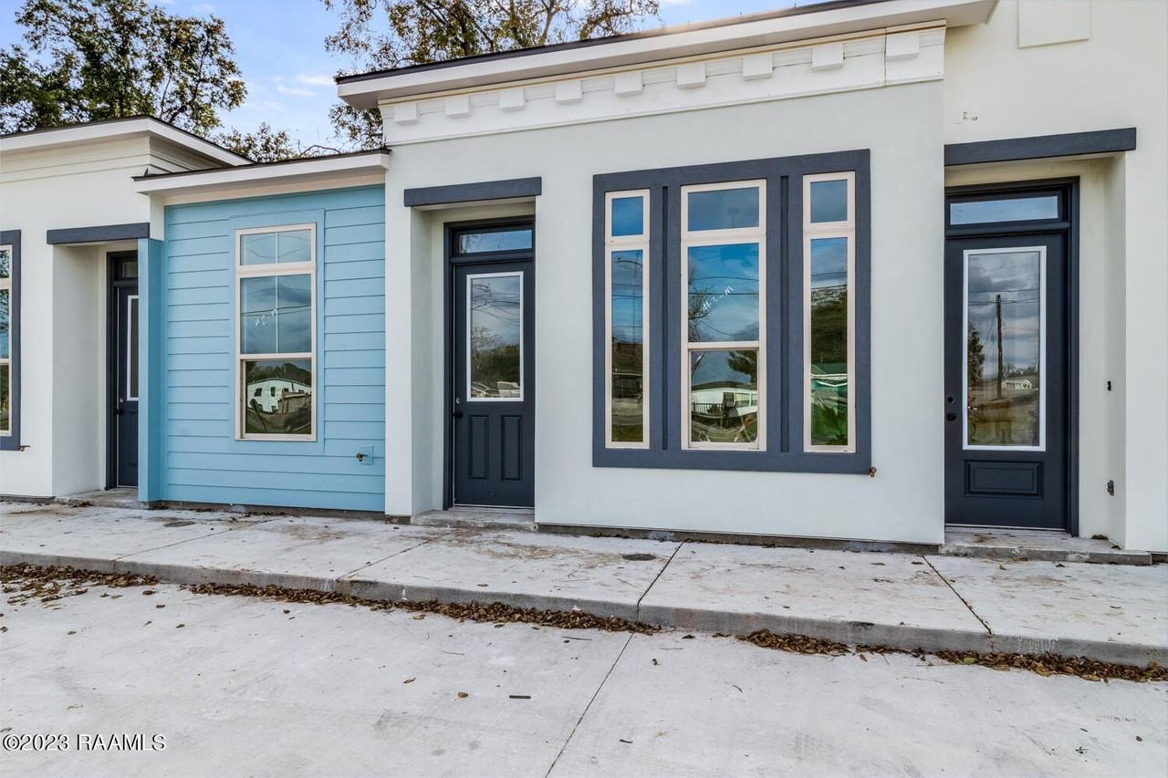 508 E Main St #E - Photo 2 of 13