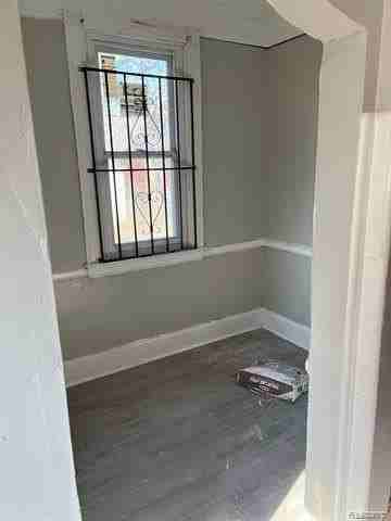 2410 Highland St - Photo 4 of 13