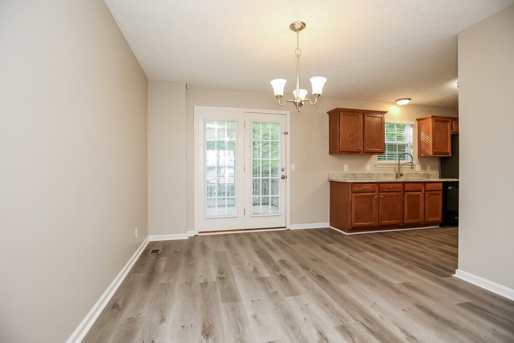 112 Township Ct - Photo 6 of 17