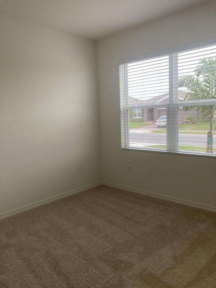 1302 Mcfarland Dr - Photo 6 of 10