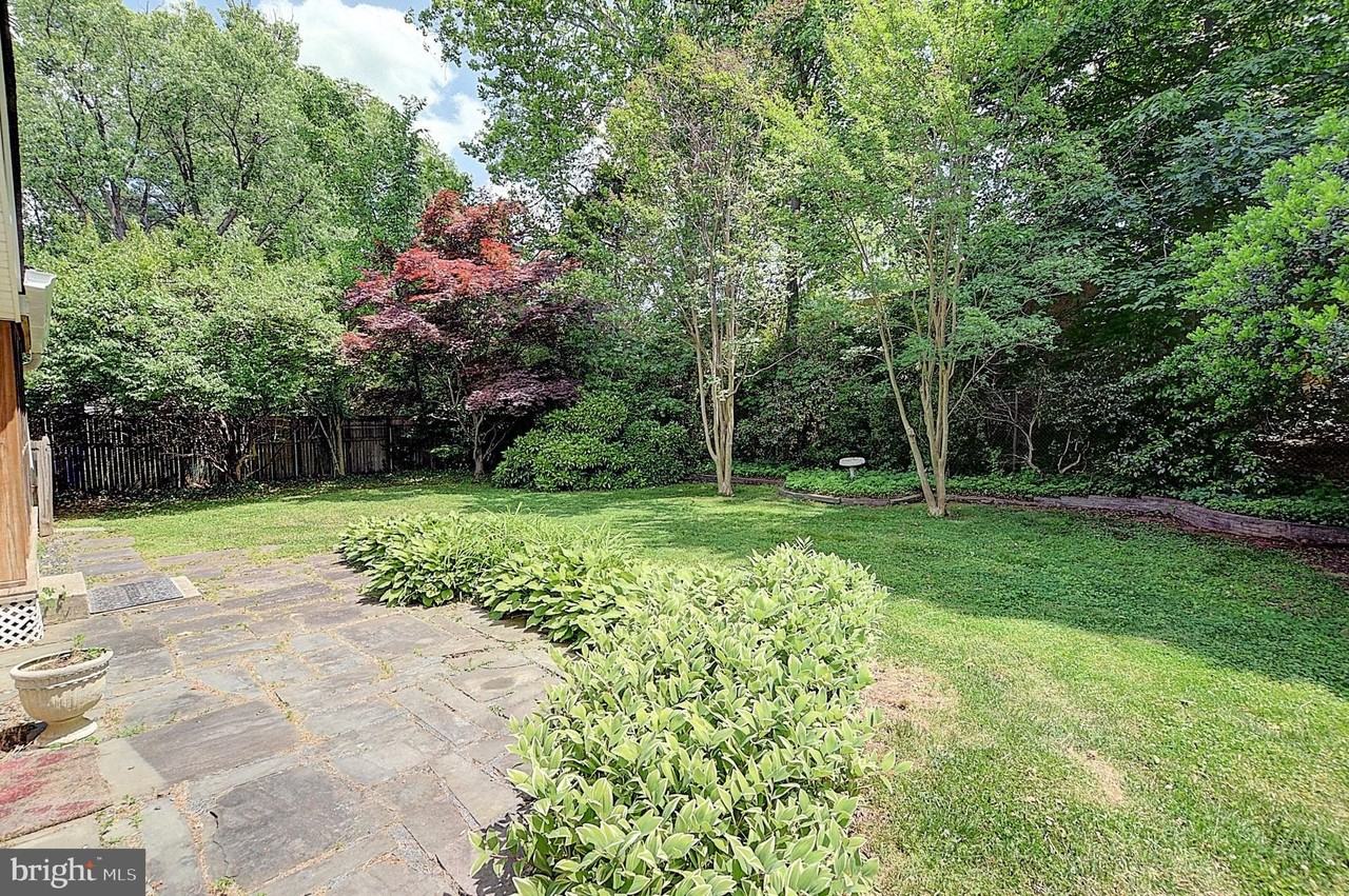 6306 Rockhurst Rd - Photo 4 of 24