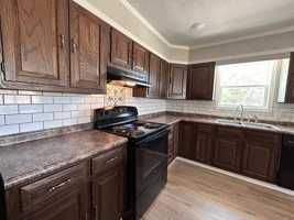 featured image of 604 E Kingshighway