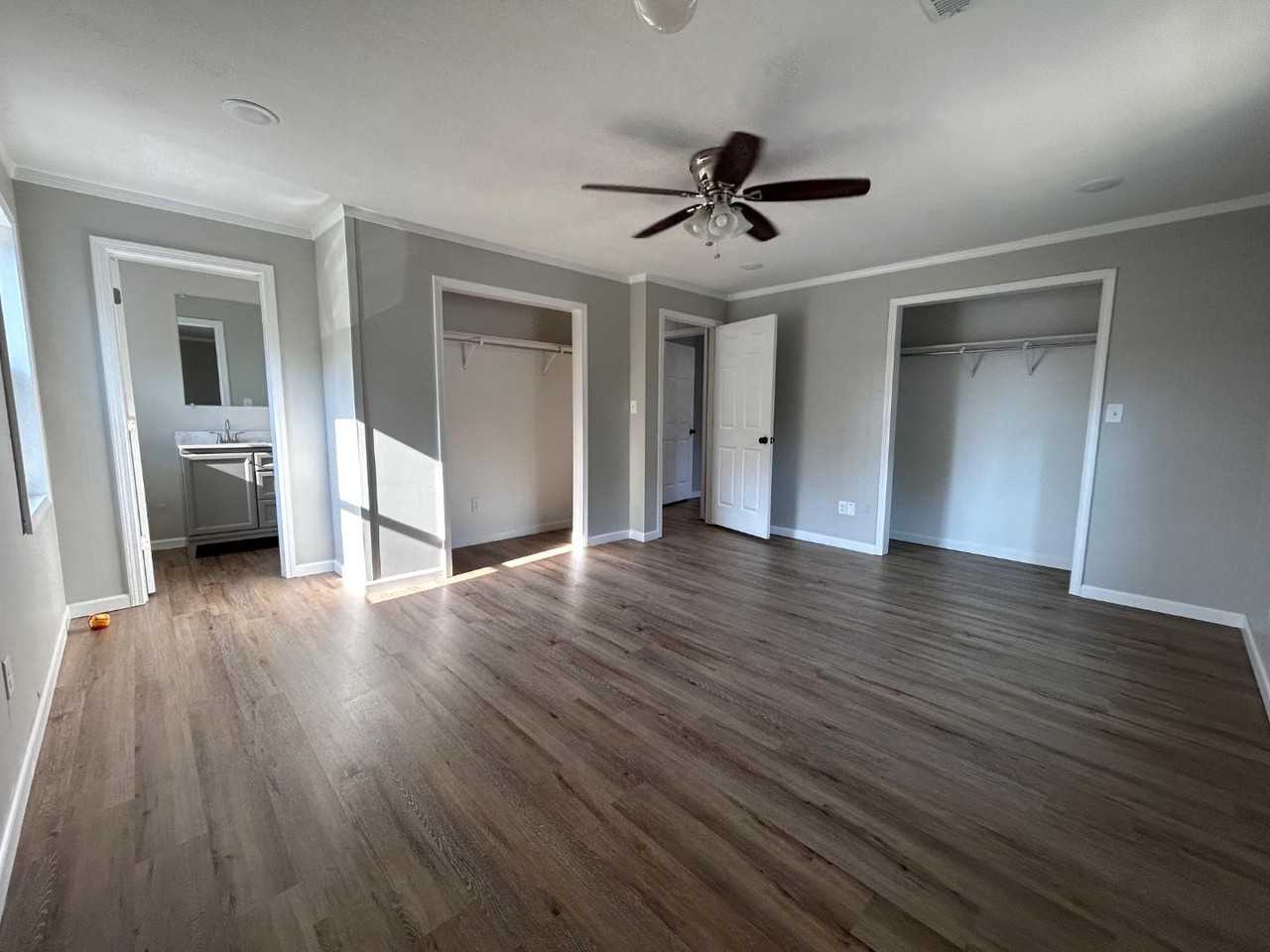 Parkview Apartments - Photo 5 of 9